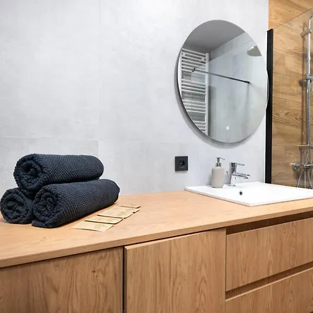 Spychalskiego - Parking, Balcony - By Rentujemy דירה פוזנן